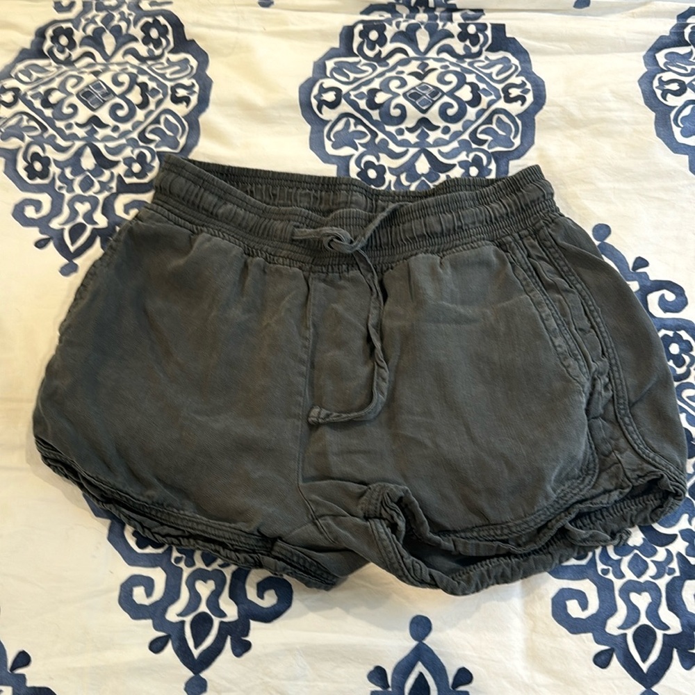 Thread and supply drawstring shorts